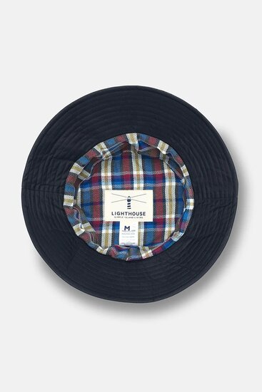 Lighthouse Regenhoed Storm Nightshade