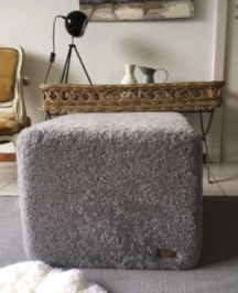 Shepherd pouffe Emma Granit
