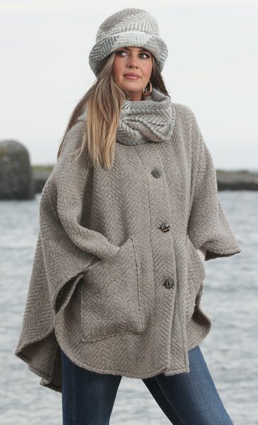 Branigan Weavers Wollen Cape Tina Beige