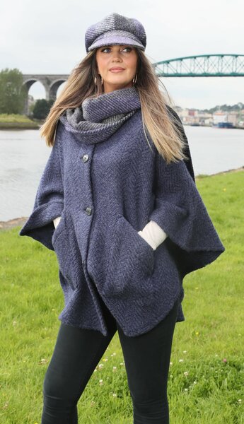 Branigan Weavers Wollen Cape Tina Indigo